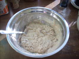 mka pszenna typ 1850, ciasto na chleb graham pszenny, metalowa miska